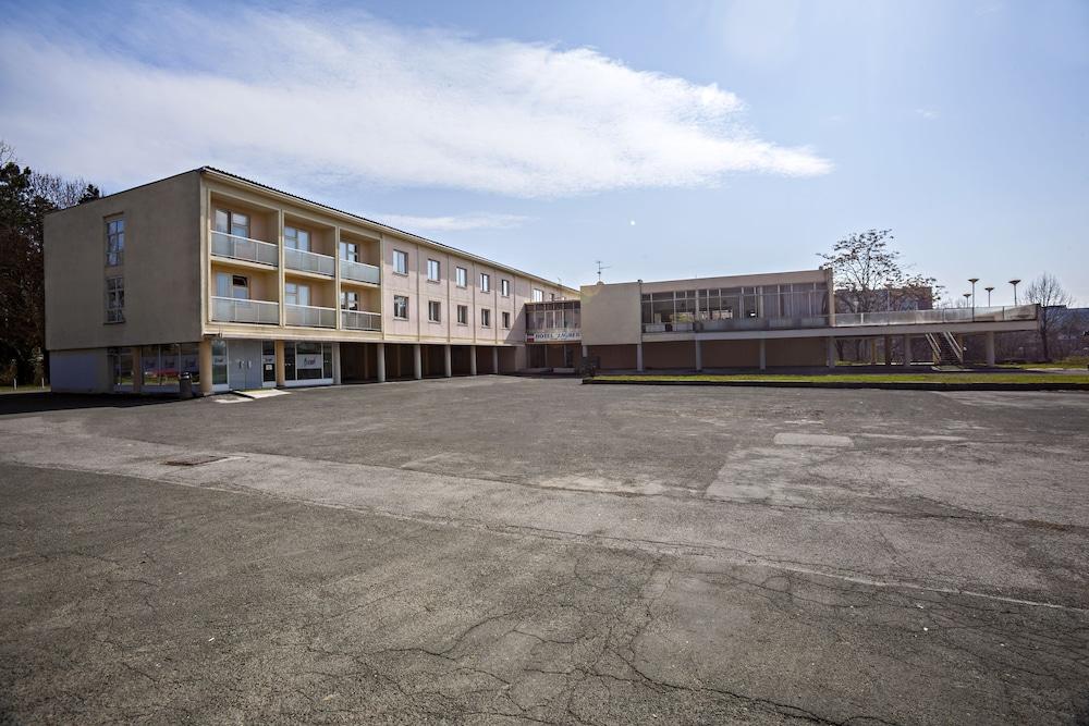 Hotel Zagreb Exterior foto